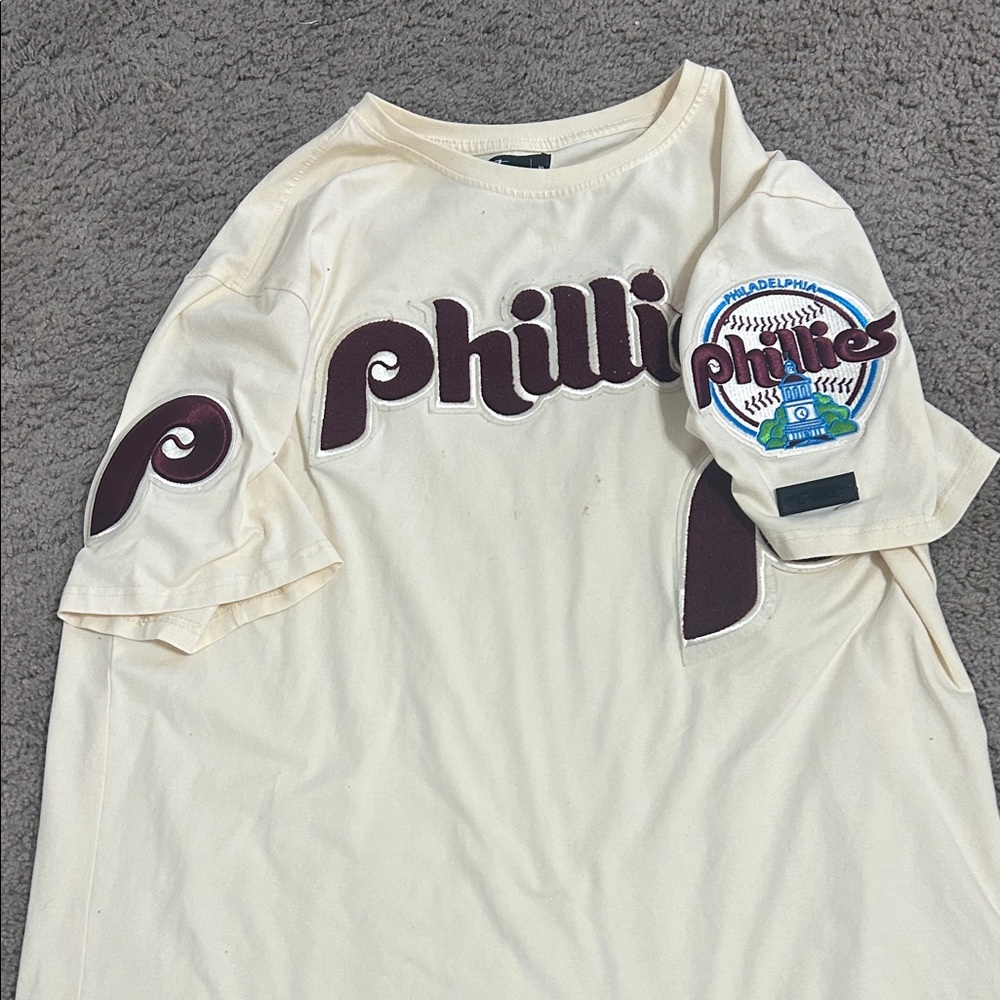 Phillies Cream T-Shirt